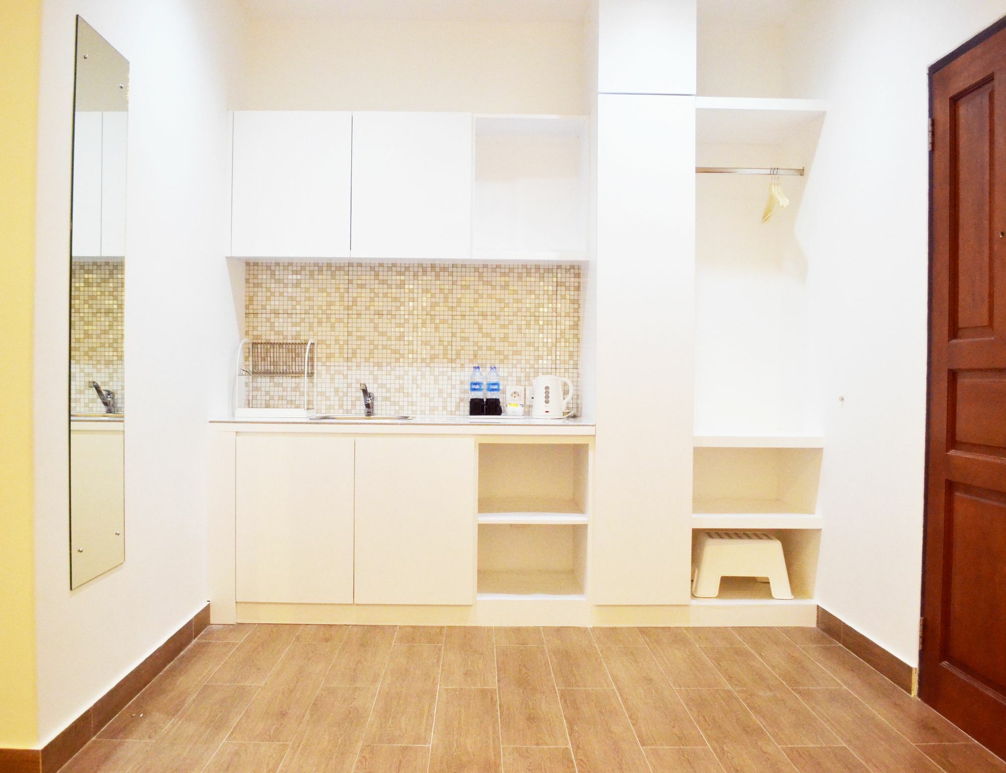 Newton Residence Джакарта Екстериор снимка